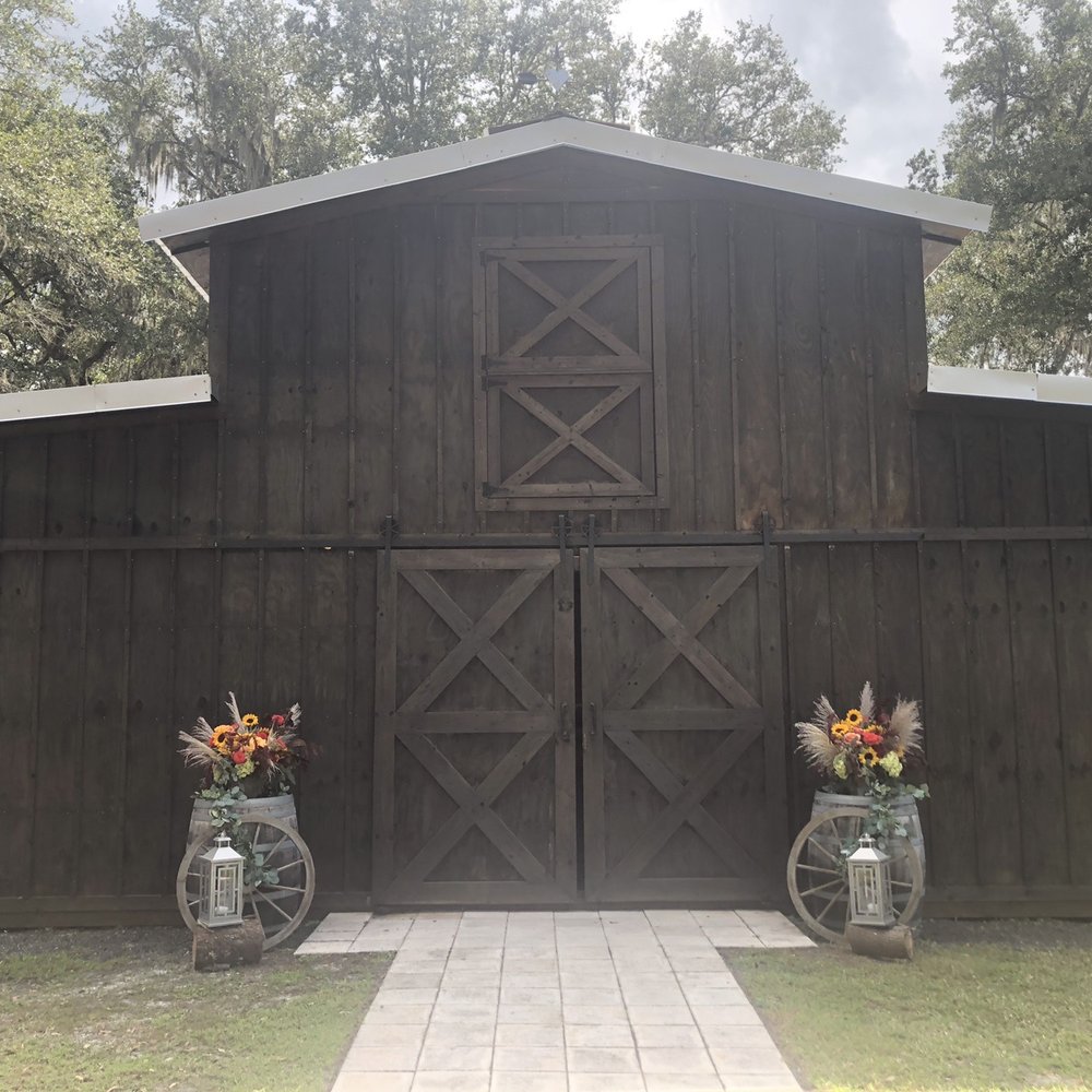 Madison Barn Venue - Barn with AC - Venues & Event Spaces Near Me - Thonotosassa, Florida Madison Barn Venue - Barn with AC - Venues & Event Spaces Near Me - Thonotosassa, Florida