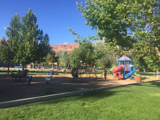 Swanny City Park by null