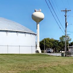Downtown Berryville - Berryville water tower