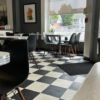 Food 101 - Food 101 Interior - New American Near Me - Gettysburg, Pennsylvania