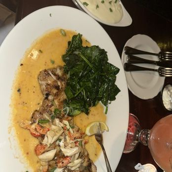 Pappadeaux Seafood Kitchen - Seafood Near Me - Arlington, Texas