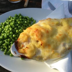 Queen Victoria Inn - Fish pie and peas