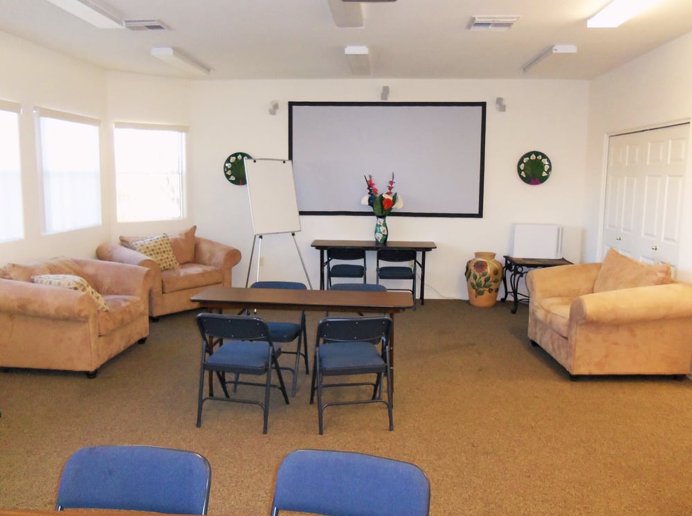 LOMA MARIPOSA APARTMENTS Updated September 2024 17 Photos 1790 N