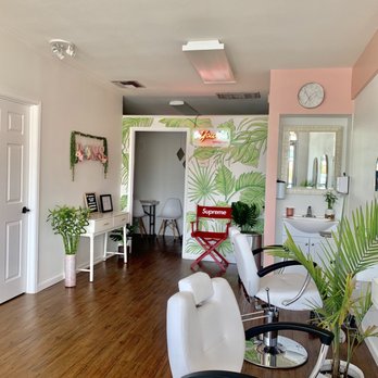 Boss Beauty Boutique - Just got a facial by the esthetician Demi!! This place is super cute and clean I love the little decorations such a cute theme. - Waxing Near Me - Glendora, California