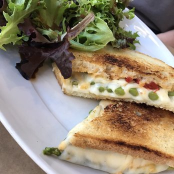 Table 33 - Grilled Cheese - Breakfast & Brunch Near Me - Dayton, Ohio
