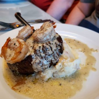 Aspen House Restaurant - Filet and Shrimp - Seafood Near Me - Rawlins, Wyoming