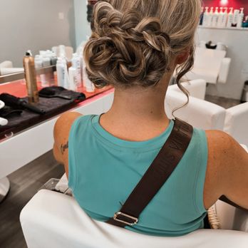 Blo Blow Dry Bar - Blow Dry/Out Services Near Me - Denver, Colorado