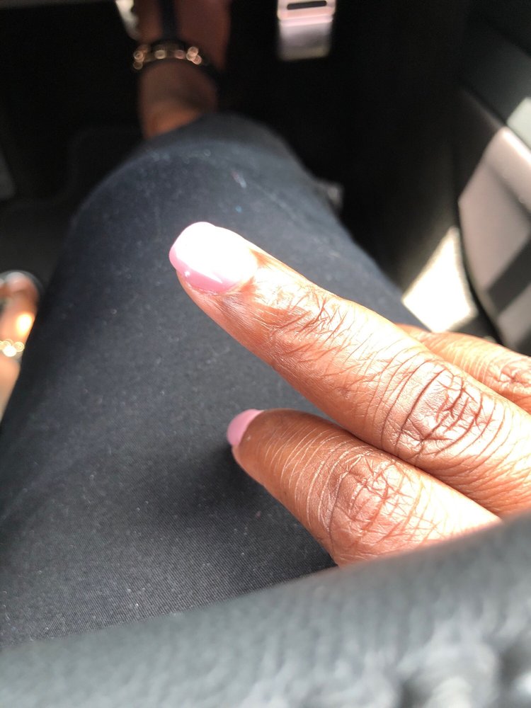 Tan & Tran Nails Spa Logo