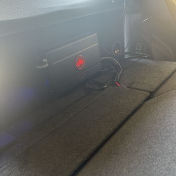 Car Audio & Security Specialists - Amp - Car Stereo Installation Near Me - Honolulu, Hawaii