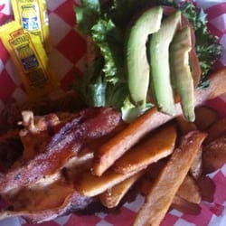 W Grill - Grilled Chicken Sandwich w/ Steak Fries