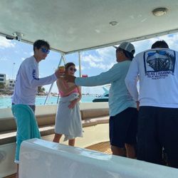 Mexico Divers - Drinks served by the captain!