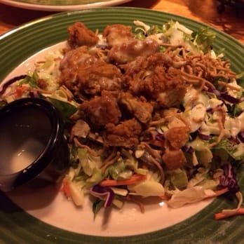 Applebee's Grill + Bar - my half size oriental chicken salad - American Near Me - Elk Grove, California
