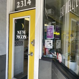 Exterior outside entrance of New Moon Market - Orlando, Florida Exterior outside entrance of New Moon Market - Orlando, Florida