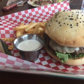 Vista Del Mar - Cheese burger with jalapeños Pork tacos (the special 2for $10) Firecracker shrimp - Bars Near Me - Eureka, California Vista Del Mar - Cheese burger with jalapeños Pork tacos (the special 2for $10) Firecracker shrimp - Bars Near Me - Eureka, California