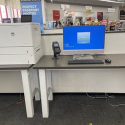 Self service printing area