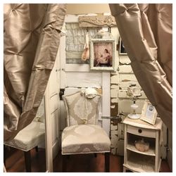 Bonne Belle Boutique - Dressing Room