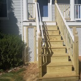 Completely new staircase, lattice and banisters. Completely new staircase, lattice and banisters.