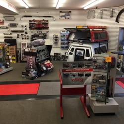 Trick Trucks & Cars - Inside the shop