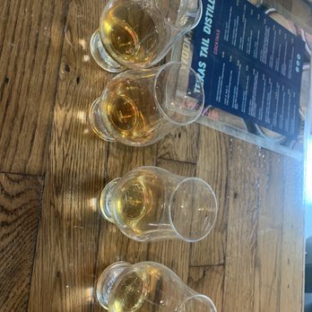 Texas Tail Distillery - 5 whiskey flight - Distilleries Near Me - Galveston, Texas Texas Tail Distillery - 5 whiskey flight - Distilleries Near Me - Galveston, Texas