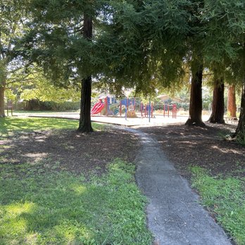 Summerfield Park - Parks Near Me - Napa, California