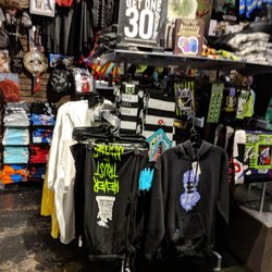 Hot Topic