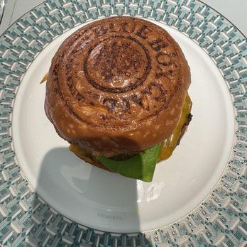The Blue Box Cafe - Michelin chef cheeseburger - French Near Me - Costa Mesa, California The Blue Box Cafe - Michelin chef cheeseburger - French Near Me - Costa Mesa, California