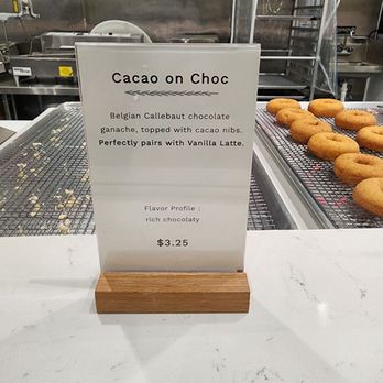 Petit Three Doughnuts - Donuts Near Me - Aurora, Illinois