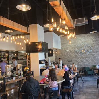 Buenos Aires Bakery & Cafe - Beautiful inside - Bakeries Near Me - Miami Beach, Florida