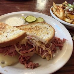 Station 43 Tavern - Reuben 43