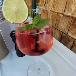 Ristorante Pizzeria Il Lago - Berry Spritz