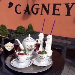 Cagney s Bar