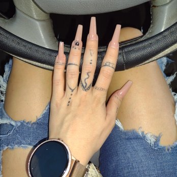 Lilly's Nails - Nail Salons Near Me - Abilene, Texas