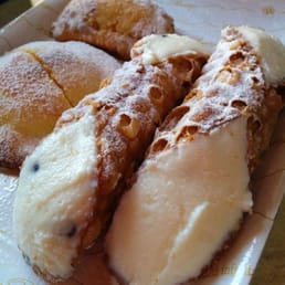Cannoli