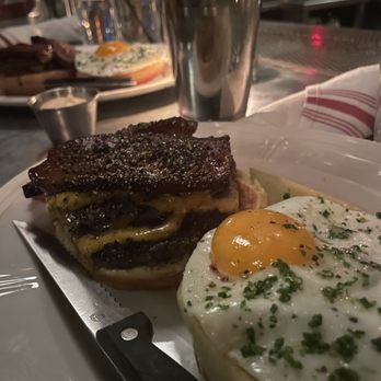 Au Cheval - Bars Near Me - Chicago, Illinois Au Cheval - Bars Near Me - Chicago, Illinois