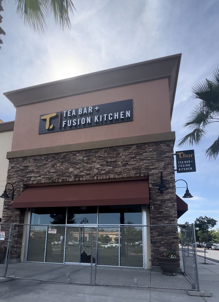 TEA BAR & FUSION KITCHEN COMING SOON TEMP. CLOSED 6694