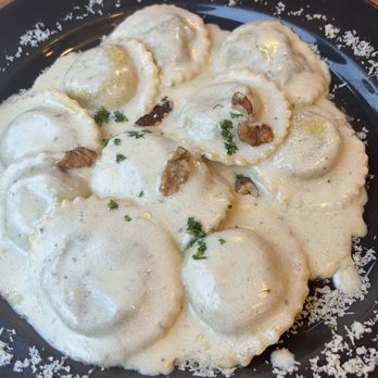 ALBA Restaurant - Italian Near Me - Jasper, Alberta