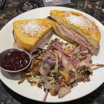 Hell's Kitchen - Monte Cristo - New American Near Me - Minneapolis, Minnesota Hell's Kitchen - Monte Cristo - New American Near Me - Minneapolis, Minnesota