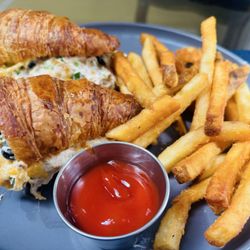 Patisserie Boissiere - Tuna melt slightly extra cooked on croissant with french fries freshly made. Absolutely delicious.