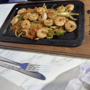 Kanti's Bar & Grill - Shrimp fajitas, single portion - Mexican Near Me - Jasper, Tennessee