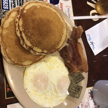 Wolfy’s Leesburg Restaurant - Early riser special 7.99 - New American Near Me - Leesburg, Florida