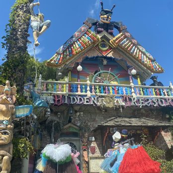 Hidden Treasures - Antiques Near Me - Topanga, California