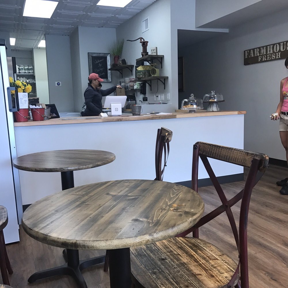 Bailey's Blendz - Baileys inside, 5 tables and the ordering bar - Juice Bars & Smoothies Near Me - Boynton Beach, Florida Bailey's Blendz - Baileys inside, 5 tables and the ordering bar - Juice Bars & Smoothies Near Me - Boynton Beach, Florida