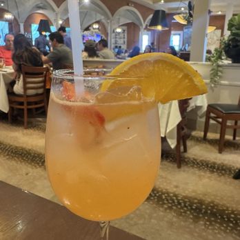 Brio Italian Grille - White sangria - Italian Near Me - Orlando, Florida Brio Italian Grille - White sangria - Italian Near Me - Orlando, Florida