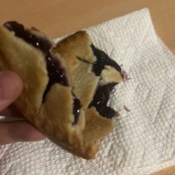 Loblaws Supermarkets Limited - Mini blueberry pie