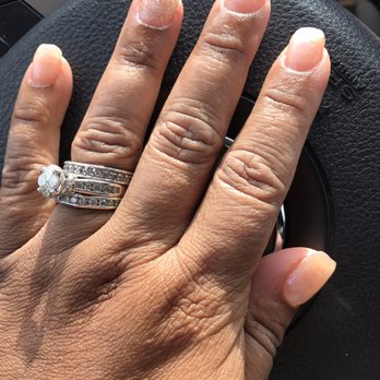 Dasha's Nails & Spa - Beautiful job today! - Nail Salons Near Me - Skokie, Illinois