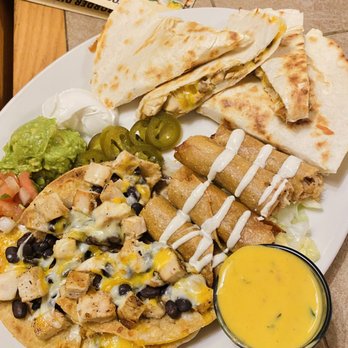 On The Border Mexican Grill & Cantina - Border Sampler: Chicken quesadillas, Nachos, Flautas, and Fajita chicken (we asked to replace steak with chicken and they obliged) - Mexican Near Me - Paramus, New Jersey