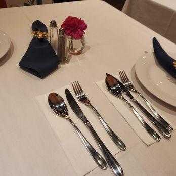 Biryani Hunter - Table - Indian Near Me - Laguna Beach, California
