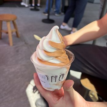 OMO Thai Tea - Thai tea + vanilla combo ice cream - Bubble Tea Near Me - Bellevue, Washington OMO Thai Tea - Thai tea + vanilla combo ice cream - Bubble Tea Near Me - Bellevue, Washington