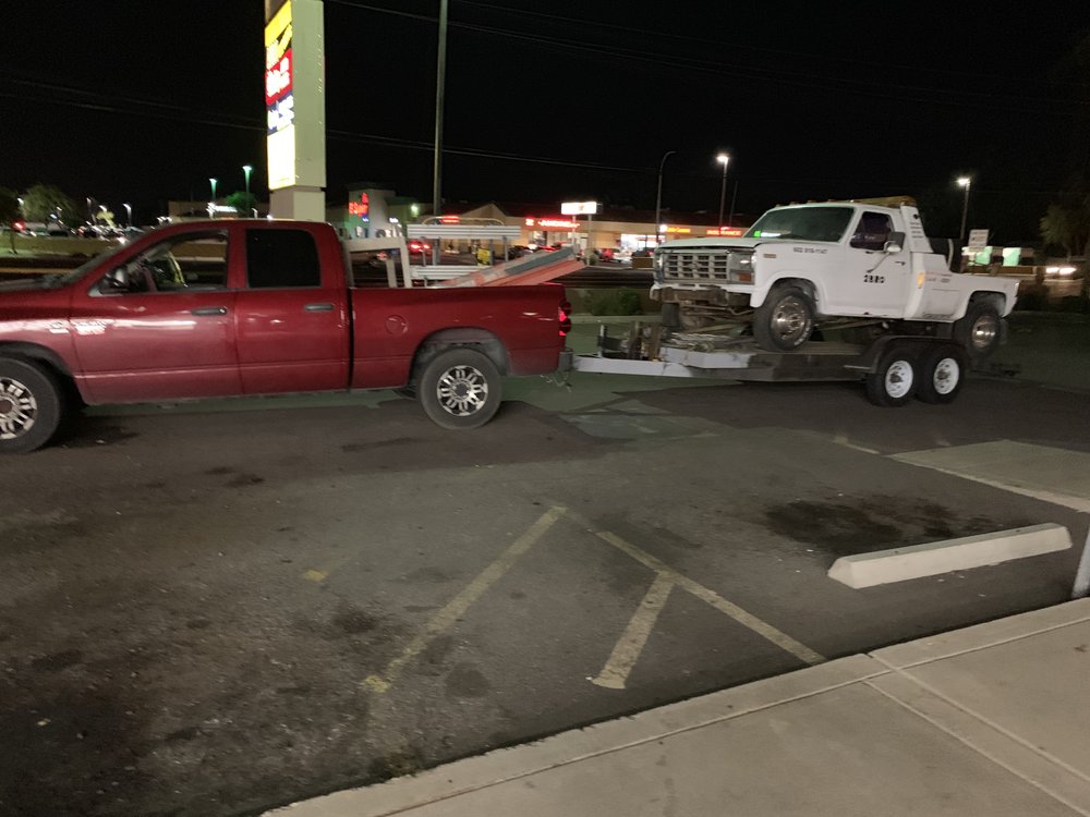 BLACKTOP TOWING 14 Photos Phoenix, Arizona Towing Phone Number