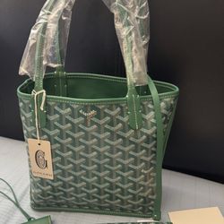 Green Anjou mini